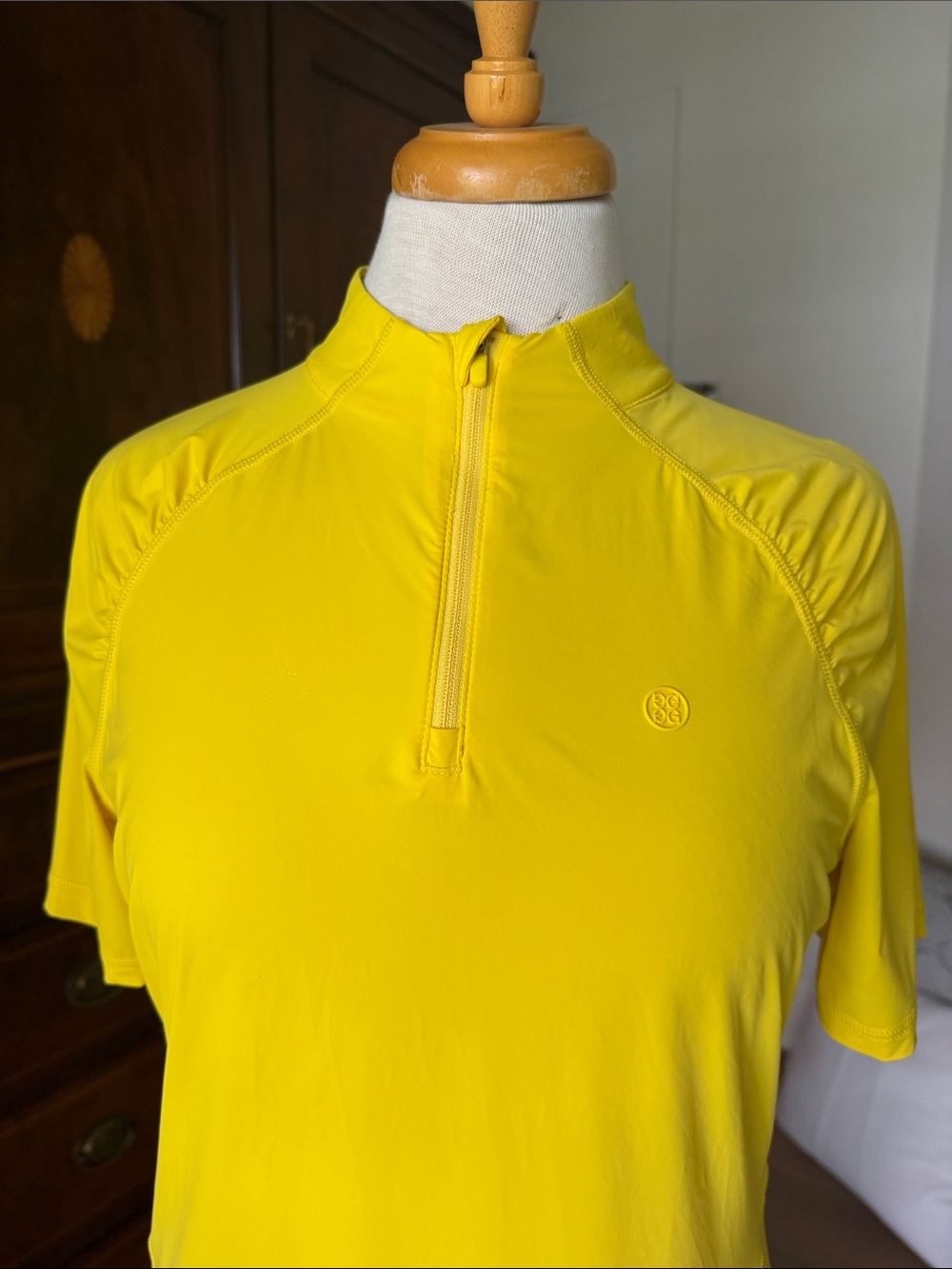 Women’s G/Fore brand golf mock neck lightweight short sleeve top bright yellow